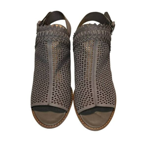 Vince Camuto Tricinda Heeled Sandal Size 7.5, Gray Taupe Slingback - Picture 5 of 16